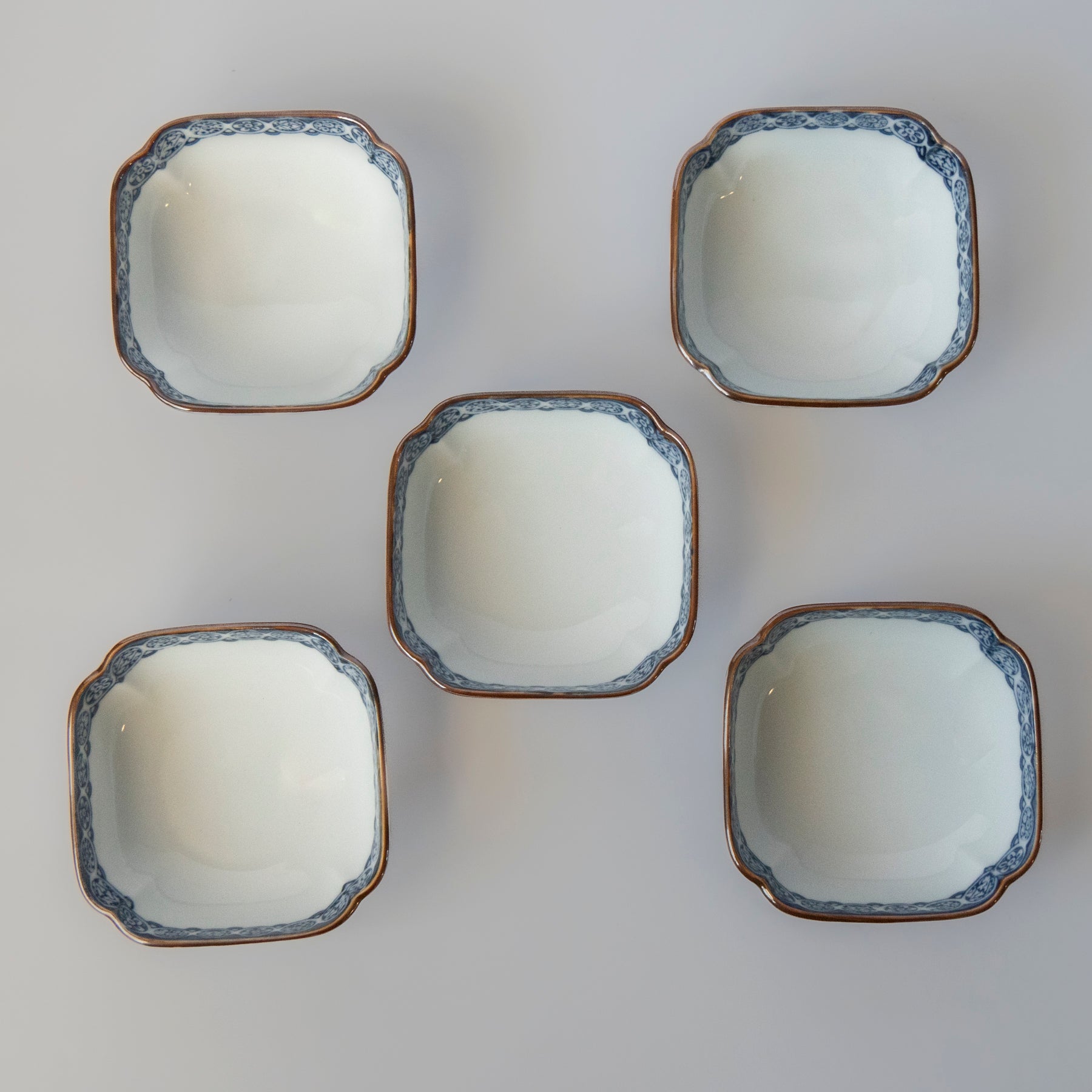Japanese Small Plate（染付祥瑞梅花鳥） – JAZOO'S JAPAN