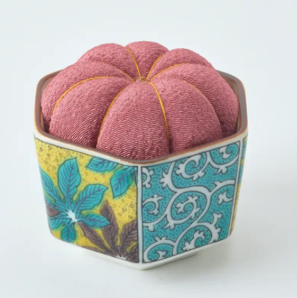 Kutani Pincushion Yoshidaya